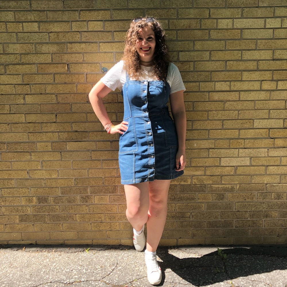 Meet your Posher, Lara